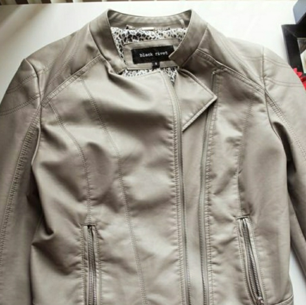 Faux leather grey jacket